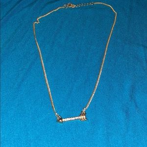 Gold arrow necklace